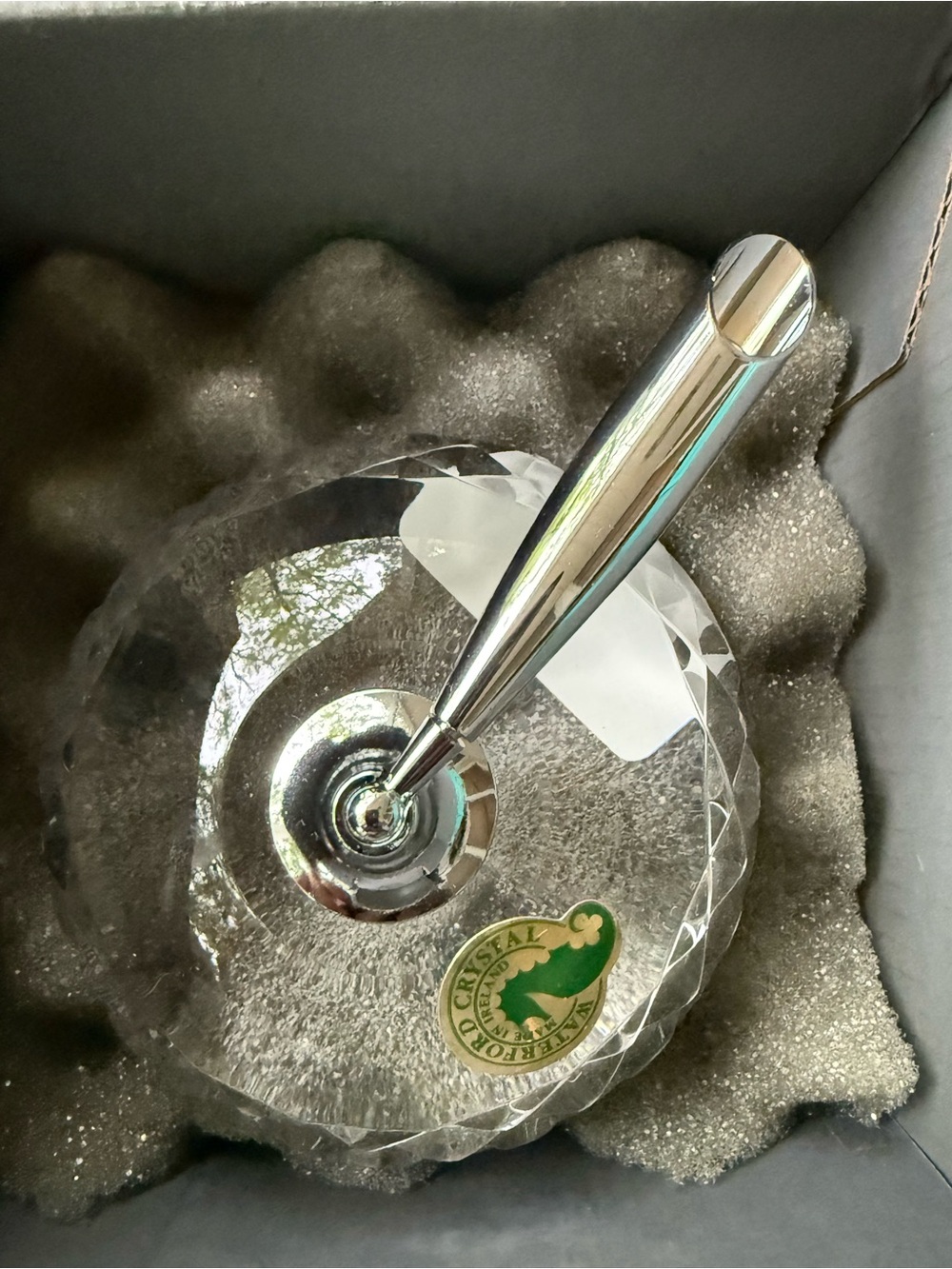 Waterford Crystal Clear Crystal Pen Stand with Silver Tone Pen